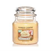 Yankee Candle Vanilla Cupcake Medium Jar Retail Box No warranty