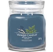 Yankee Candle Signature Collection Bayside Cedar Medium Jar - New jar design, 2 wicks Retail Box No warranty