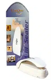 Casey UniQue Multifunction Mini Sealer Machine- Portable Mini Household Food Bag Heat Sealer, Can Be Used On Any Type Of Small Plastic Bags , Widely Used In Food, Snacks, Fruit Preservation, Jewellery, Small Gifts To Seal And Package, Requires 2x AA 1.5V Batteries (Not Included), Retail Box, No Warranty